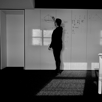 Jader Almeida dando uma palestra Jader Almeida dando uma palestra